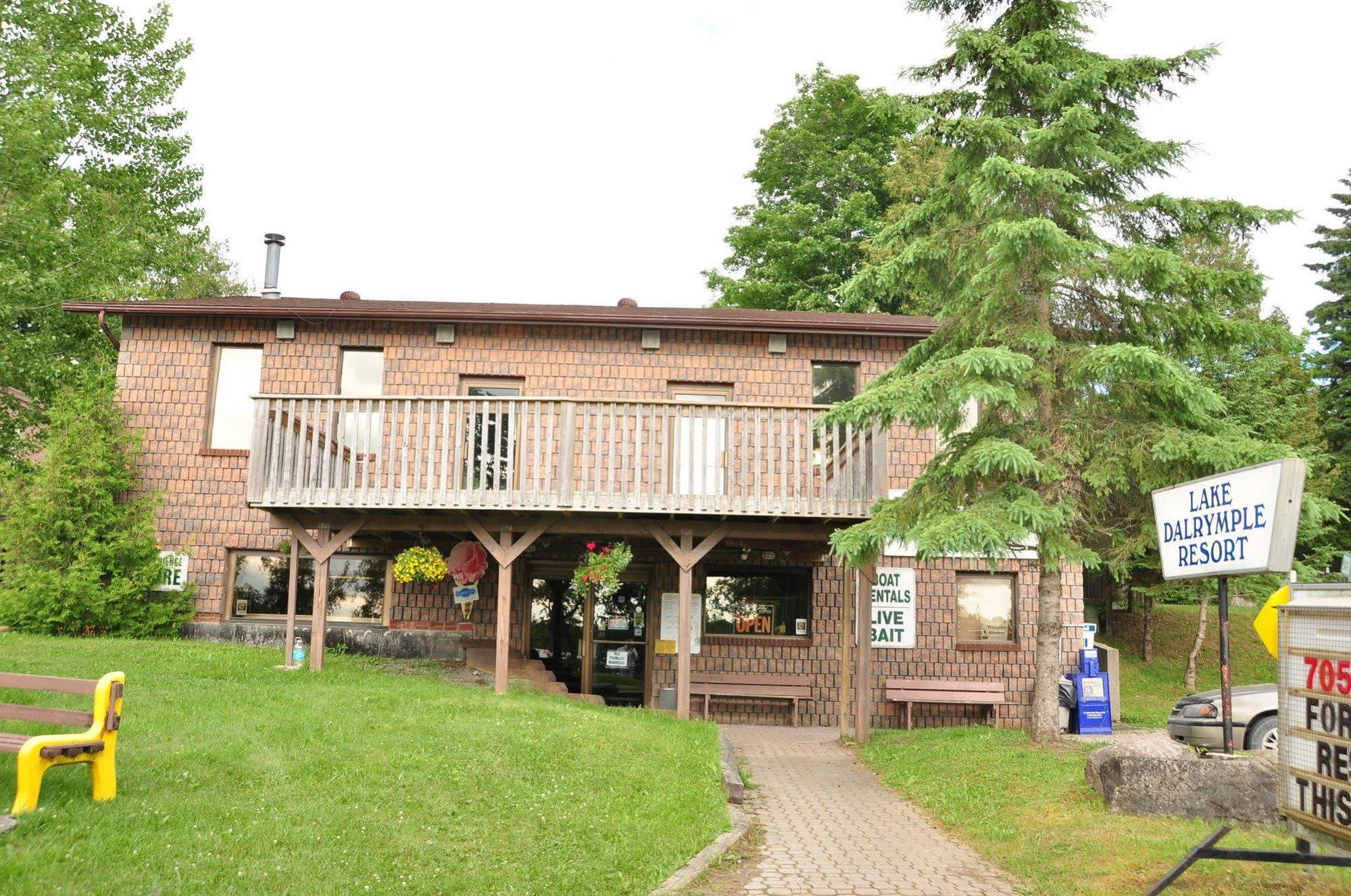 Lake Dalrymple Resort Lagoon City Esterno foto